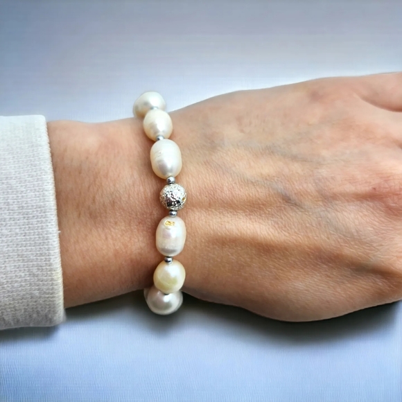 Freshwater rice Pearl charm bracelet - Picture 2 of 4